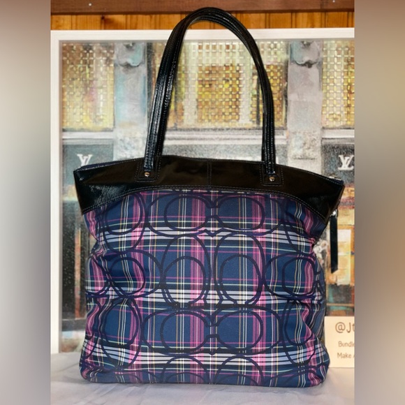 Coach Signature Tartan Plaid Tote – Style F20109 - Picture 3 of 11